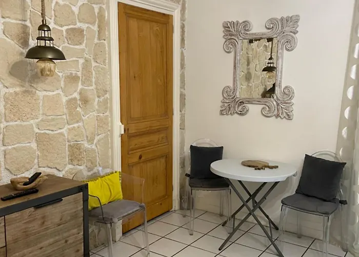 Chaleureux Meublé 3 étoiles 40m2 * Aix-les-Bains